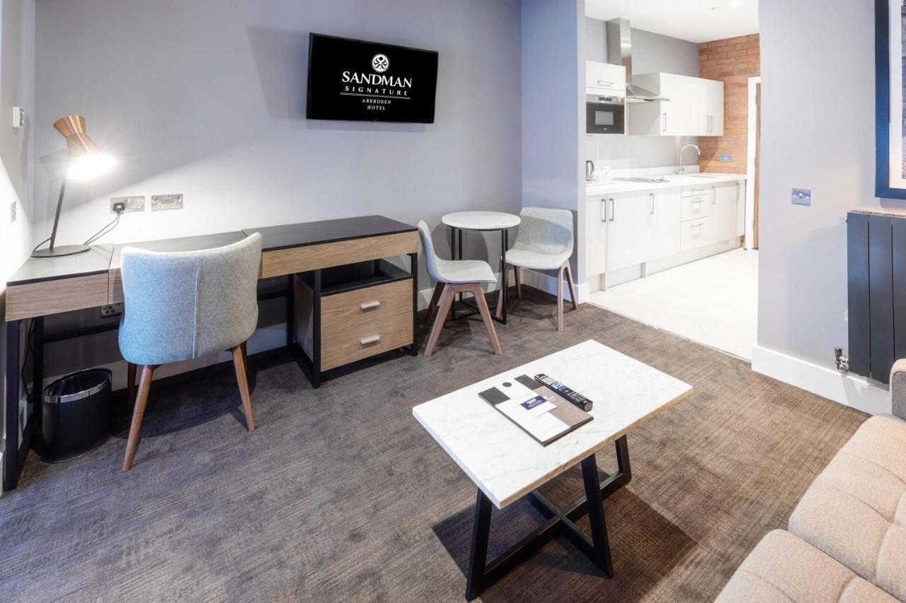 Sandman Signature Aberdeen Hotel & Spa Экстерьер фото