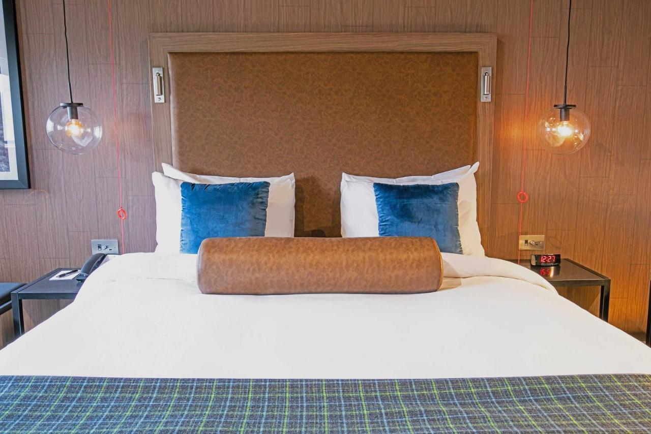 Sandman Signature Aberdeen Hotel & Spa Экстерьер фото