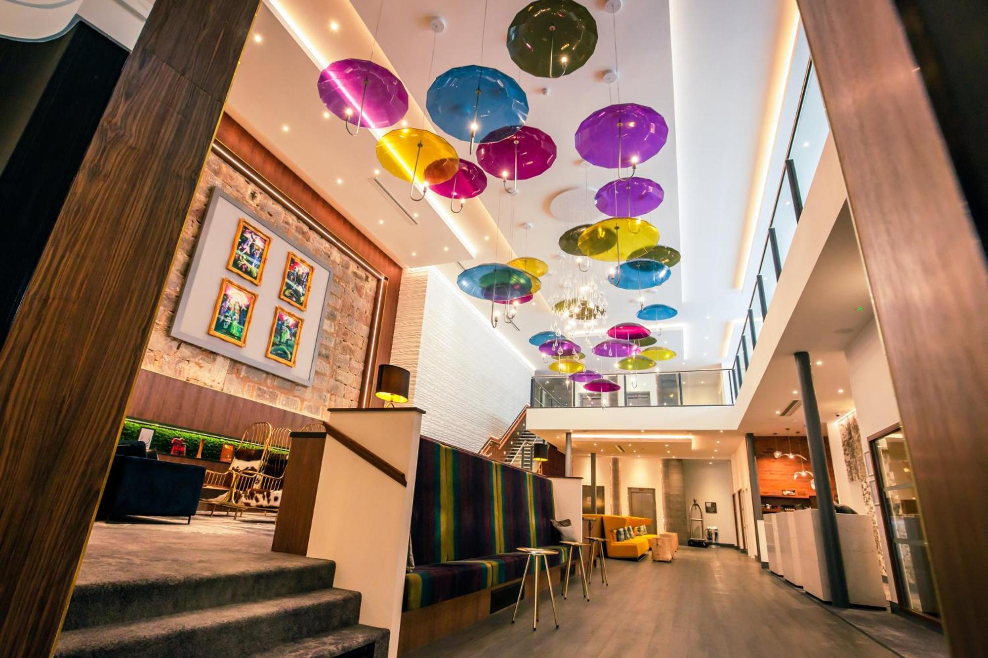 Sandman Signature Aberdeen Hotel & Spa Экстерьер фото